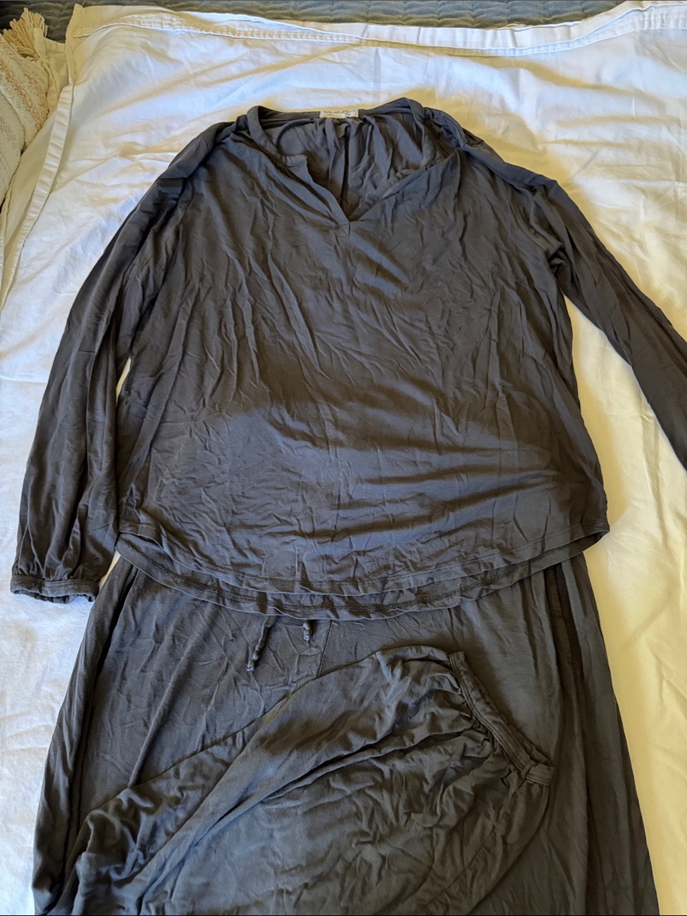 Barefoot Dreams Long Sleeve V-Neck Pajama Set in Charcoal Gray